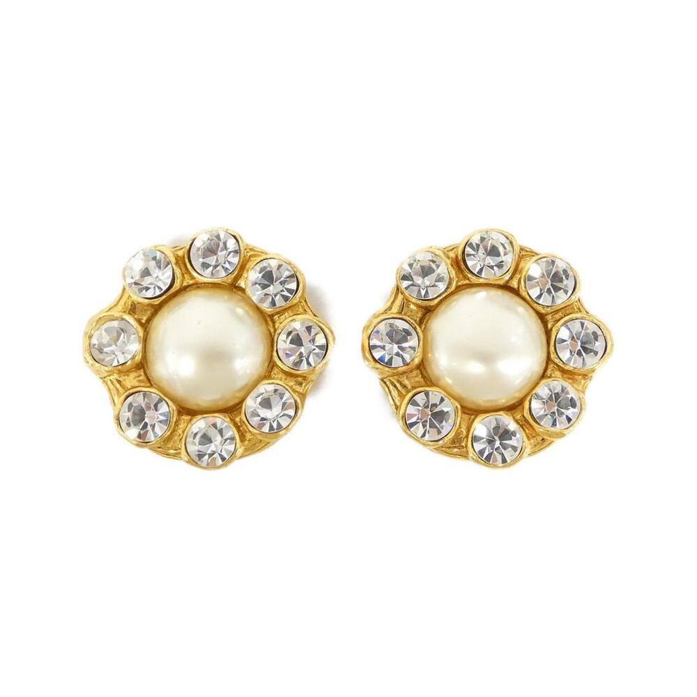 CHANEL Authentic White Earrings - Picture 1 of 4
